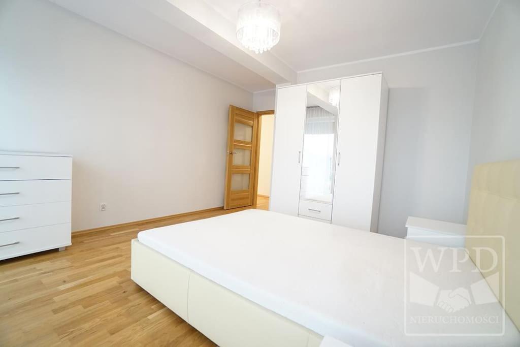 Modern Apartment-City Center-New Building-Garage 브로츠와프 외부 사진
